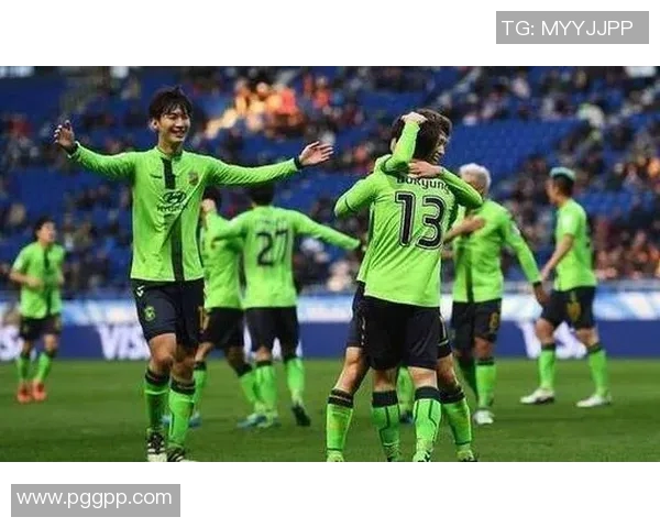 2017年全北现代与首尔FC激战回顾：巅峰对决的精彩瞬间与战术分析